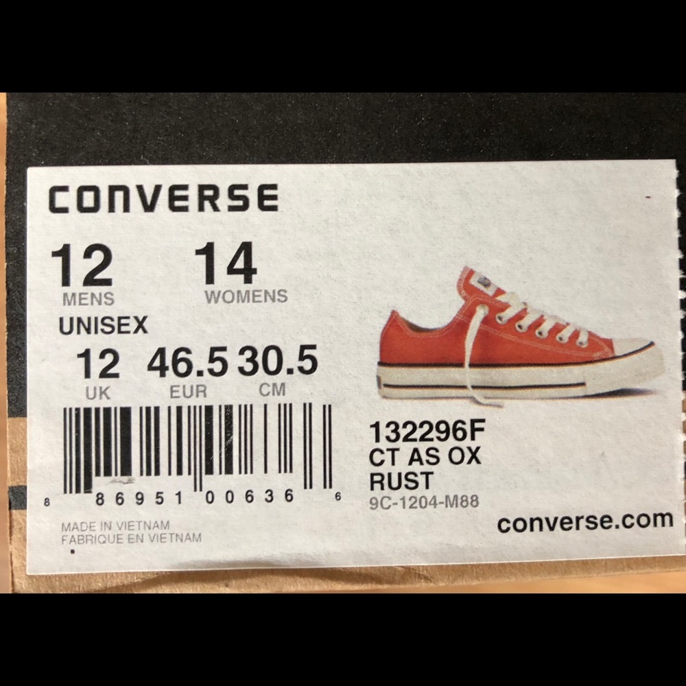 Unisex low top rust/orange color. Converse shoe.